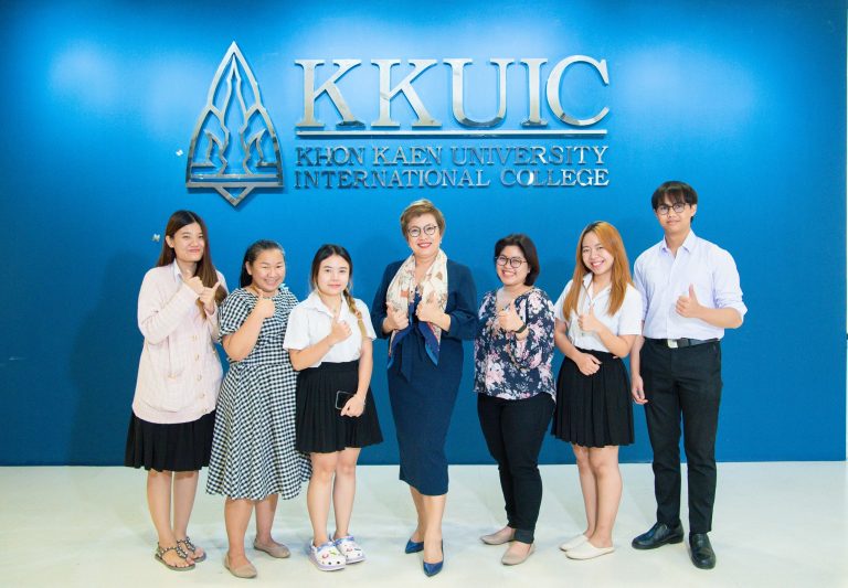 KKUIC students from the International Marketing major are selected as one of last 24 teams for the “31st J-MAT Award”.