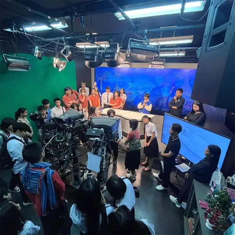 KKUIC Students Explore Real Newsroom at NBT Khon Kaen